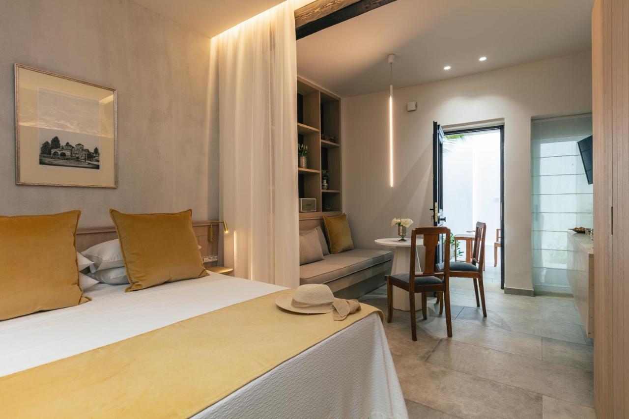 Casa Di Georgios Luxury Suites Agios Andonios  ภายนอก รูปภาพ